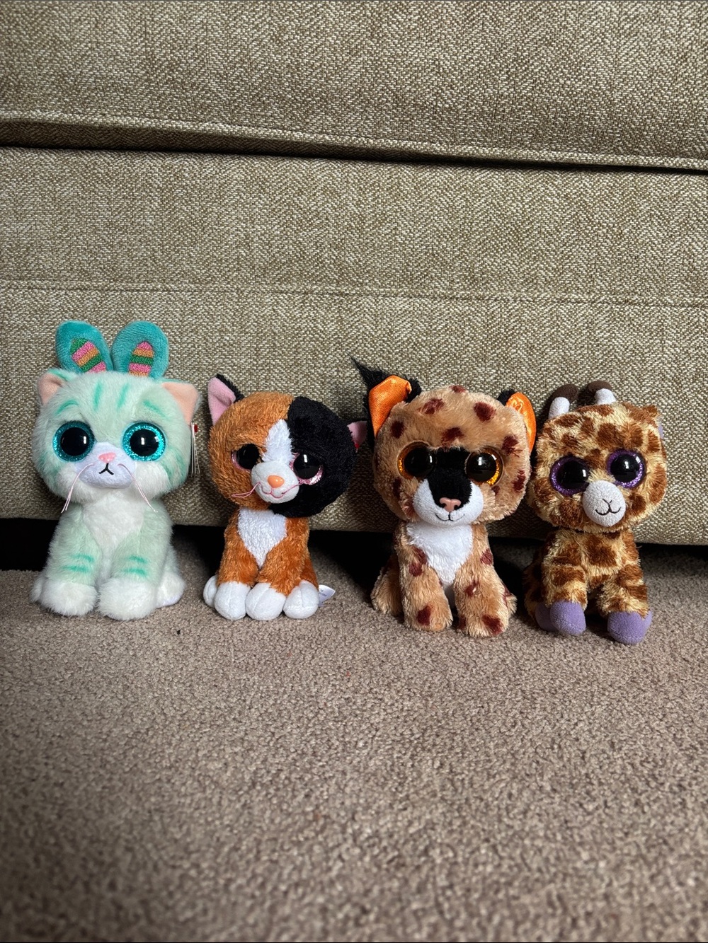 Set of 4 Small Plush Animals - Colorful Eyes